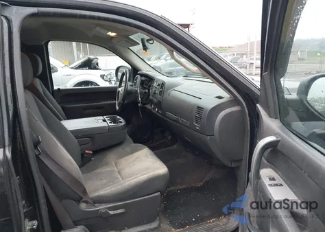 2010 Chevrolet Silverado 1500 Lt z USA, uszkodzony, nr VIN 1GCSKSE33AZ248564